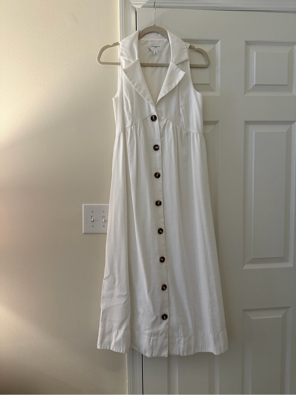 Pomander Place White Sleeveless Button-Front Maxi Dress